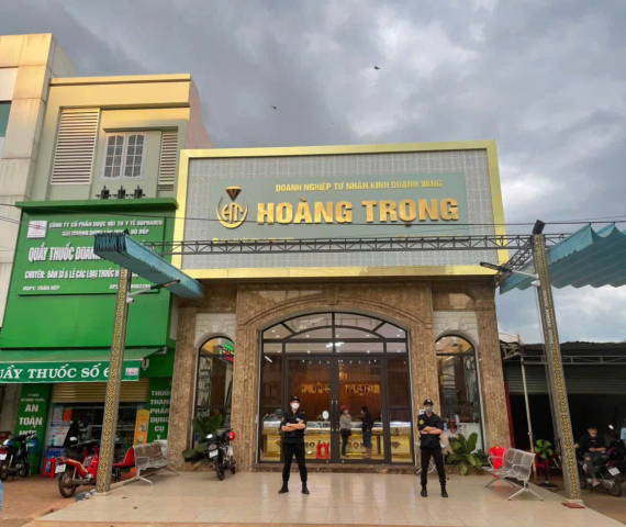 BẢO VỆ TIỆM VÀNG HOÀNG TRỌNG TẠI LỘC NINH